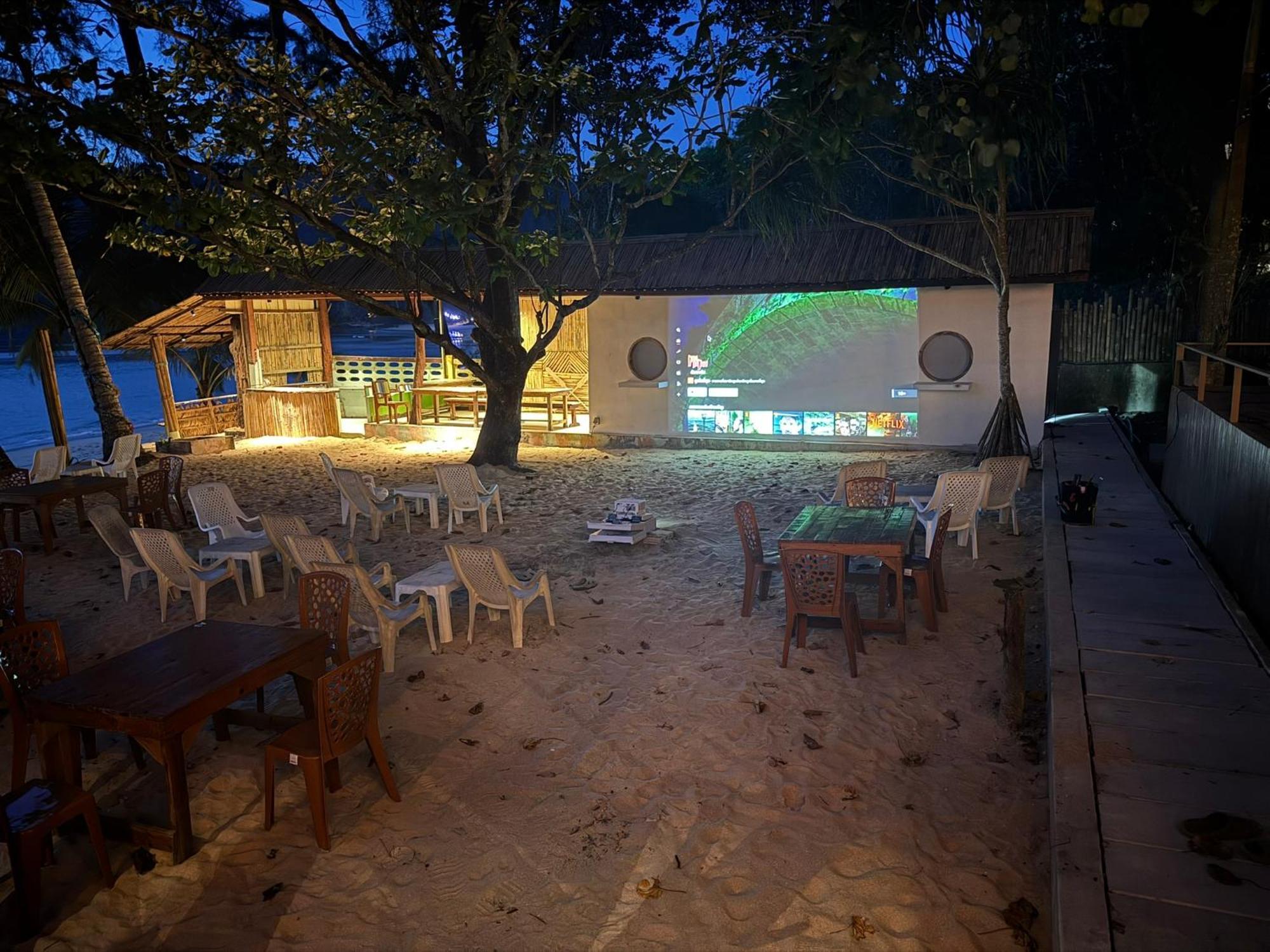 Sunny Cove Beach Resort Koh Phayam Ranong Exterior photo